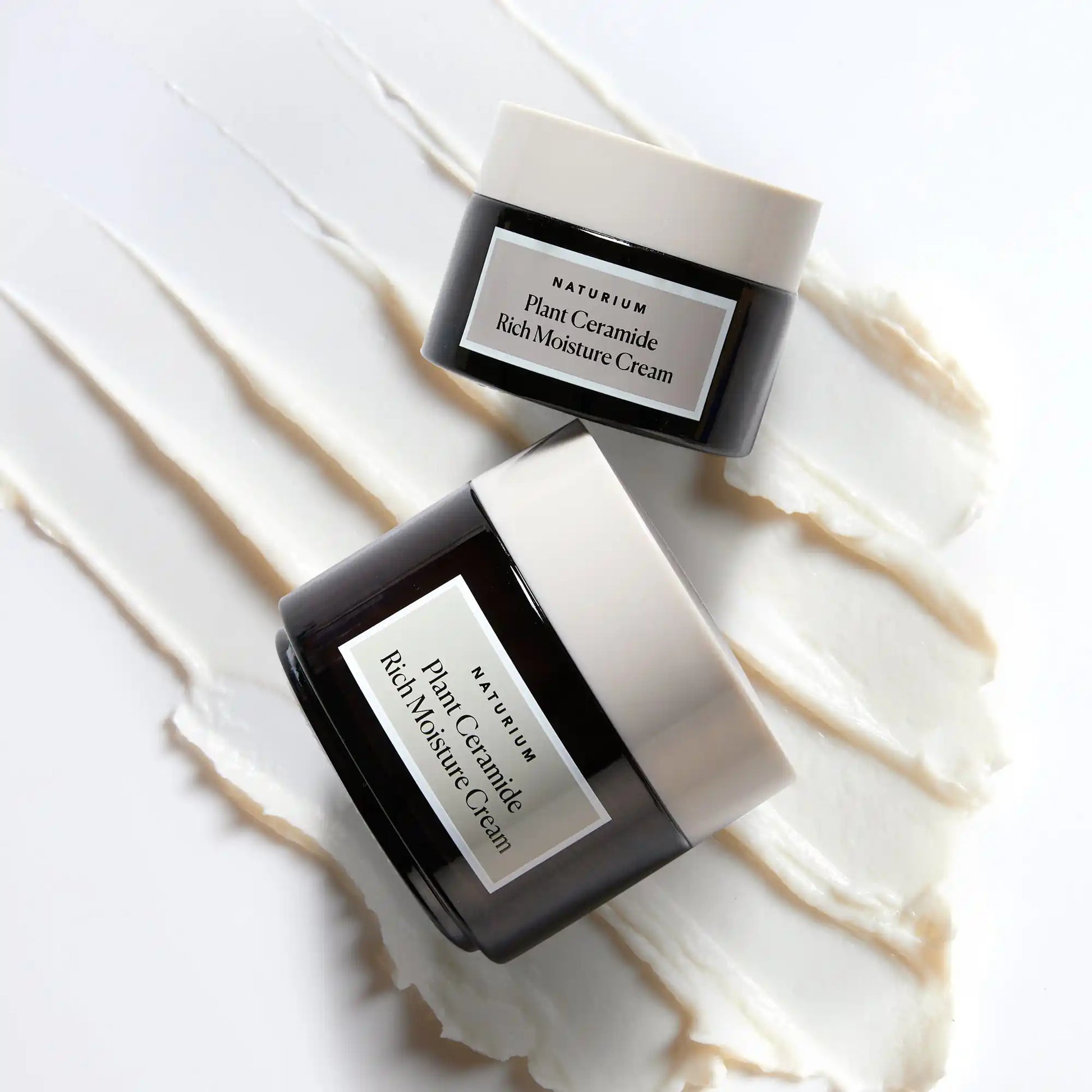 plant-ceramide-rich-moisture-cream-jumbo-v1 11_18_2021_Naturium0575-crop.webp