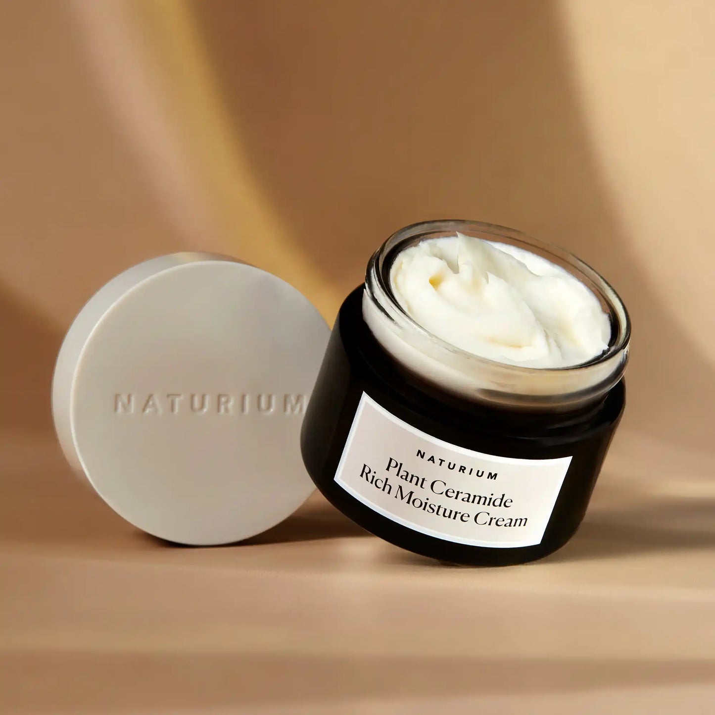 plant-ceramide-rich-moisture-cream-o2 plantceramide_0154-crop_1.webp